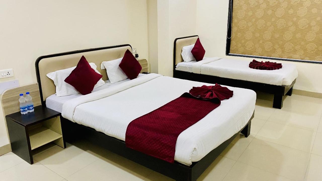 The Richi Rich Hotel And Resort Indore Eksteriør bilde