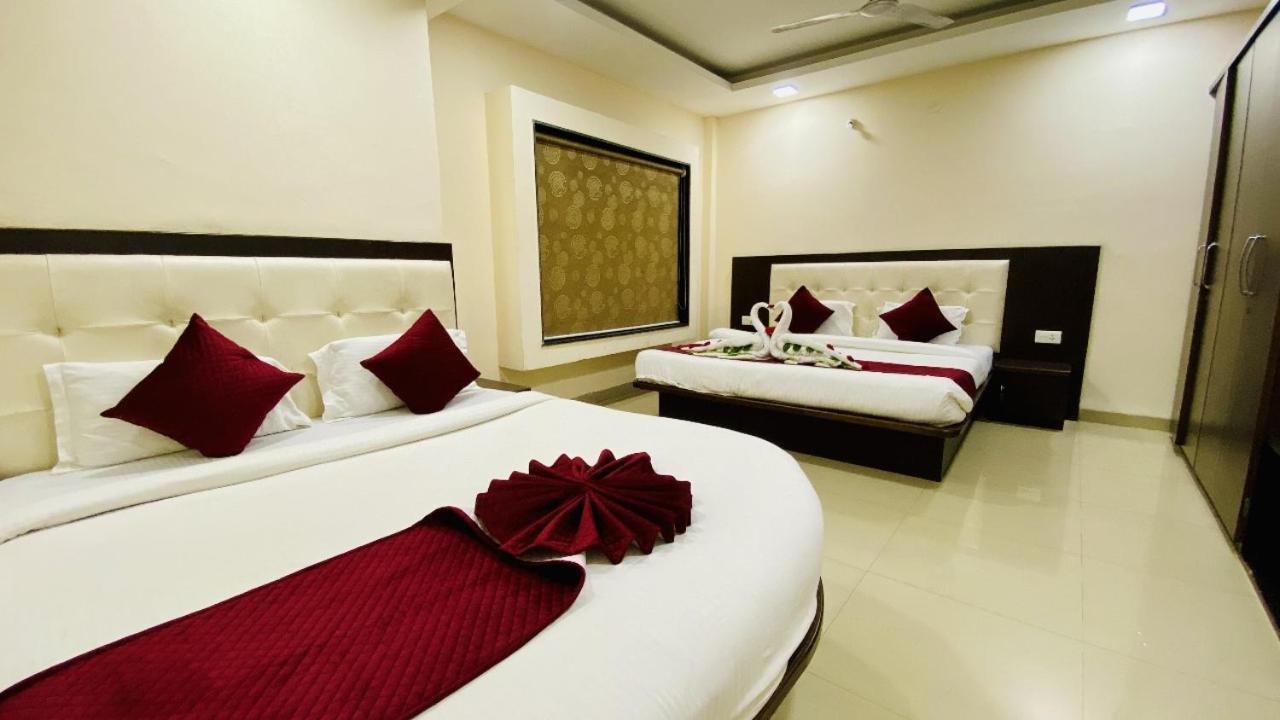 The Richi Rich Hotel And Resort Indore Eksteriør bilde