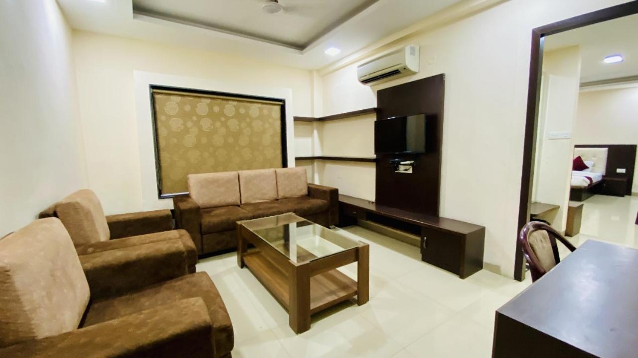 The Richi Rich Hotel And Resort Indore Eksteriør bilde